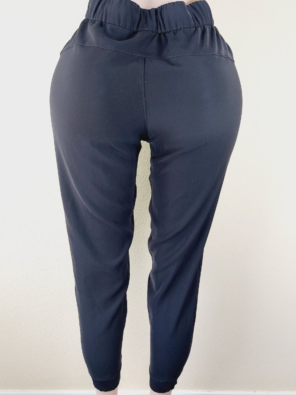 Lululemon Women's Black Align Ready To Rulu Tapered Jogger Pants Size 6 - Picture 3 of 8